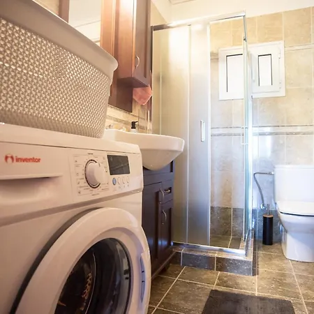 Дом отдыха Irida's House