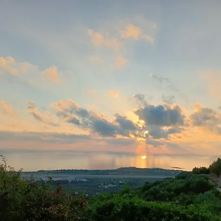 Irida's House Дом отдыха