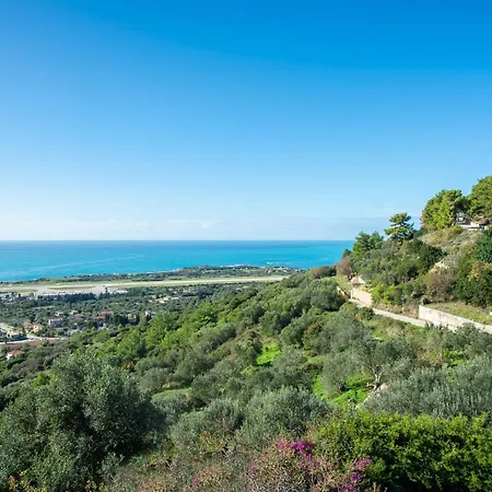 Irida's House Дом отдыха *