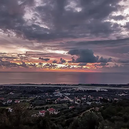 Дом отдыха Irida's House Lakithra