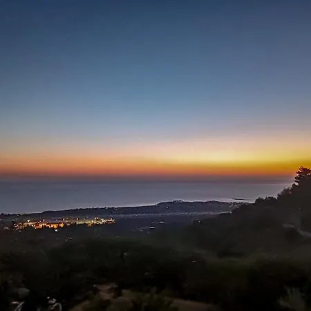 Дом отдыха Irida's House