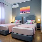 Irida's House Holiday home *